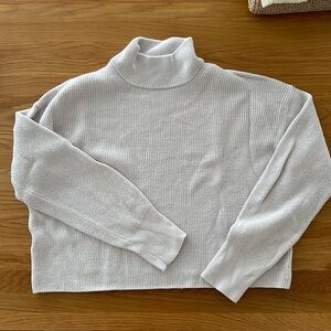 Lululemon cropped well loved sweater size 6